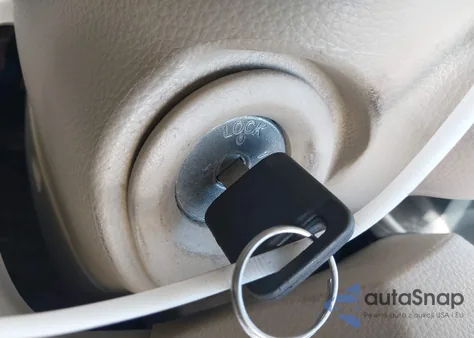 2009 Nissan Versa 1.8S z USA, uszkodzony, nr VIN 3N1BC13E99L450410